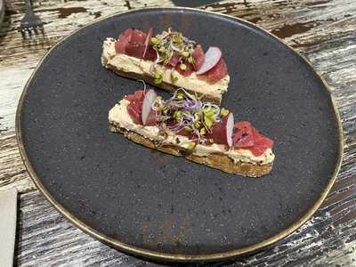 De Cuadros Restaurant