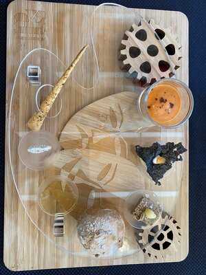 Cau De L’ateneu Gastrobar