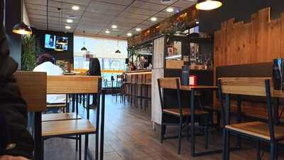 Cafetería Breston - Photo 7