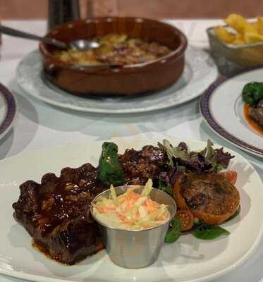 Loomi Grill + Drinks