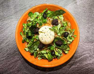 Nómada Gastrovermutería