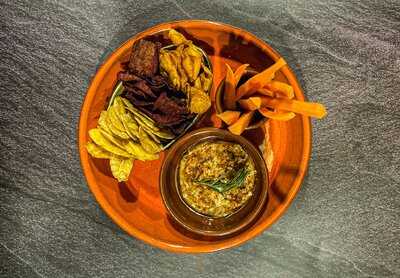 Nómada Gastrovermutería