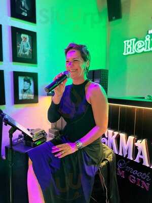 Tribu Café & Cocktails Club