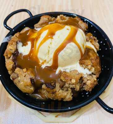 Impala Burger & Wings