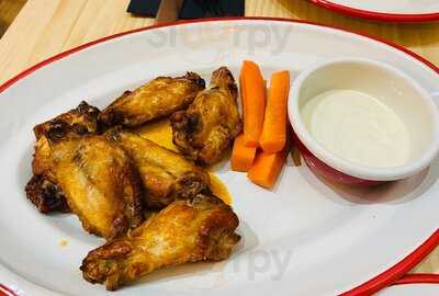 Impala Burger & Wings