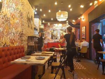 Esquina Sanchez By Los Marangos