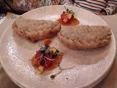 Esquina Sanchez By Los Marangos