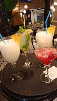 La Cueva De 1900 / Bib-rambla