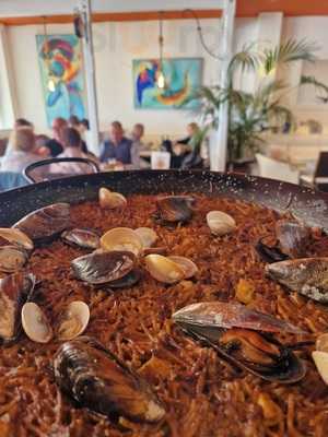 Salmonete Restaurant Lounge