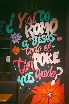 Komo Poke Muntaner