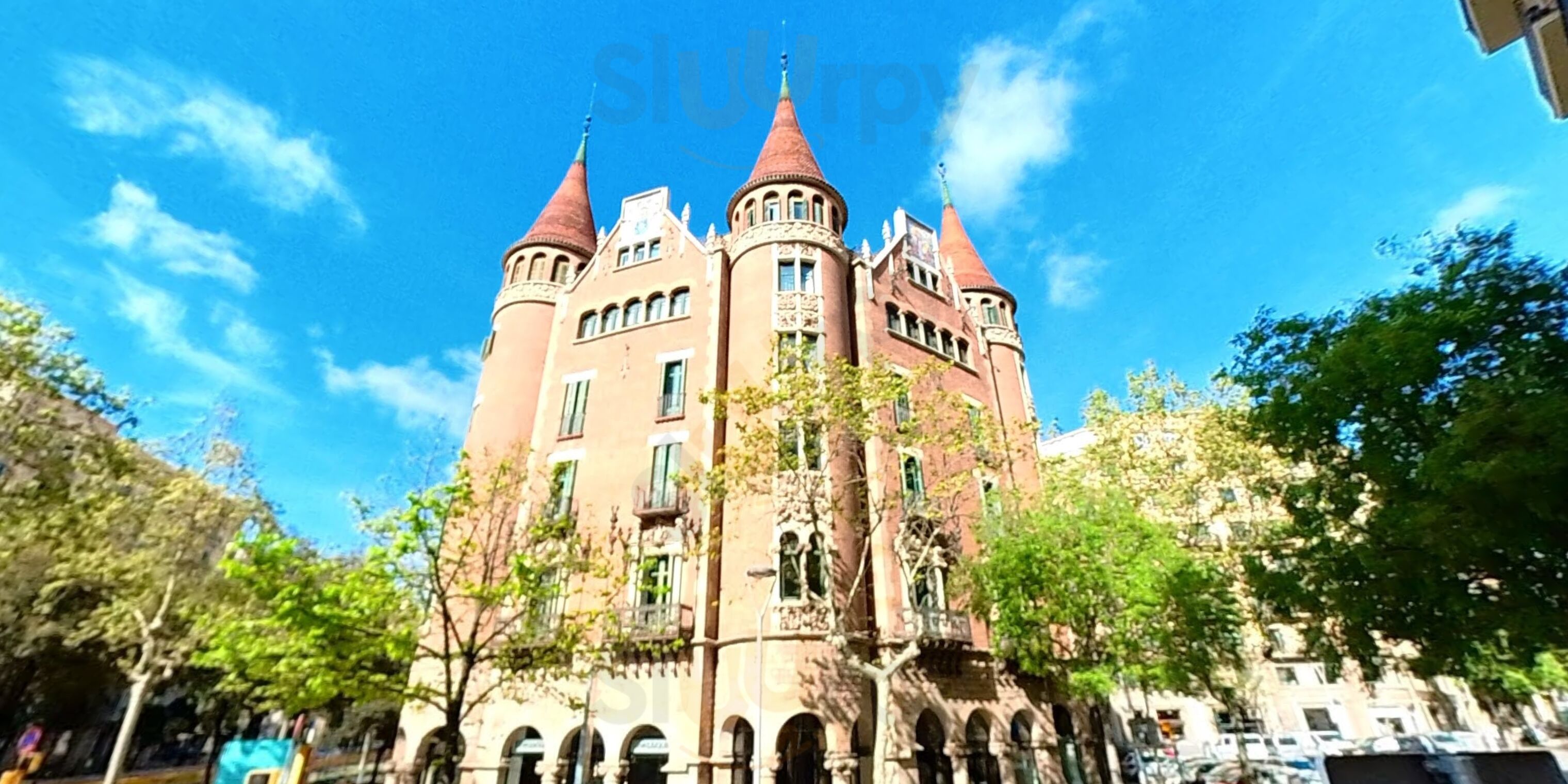 Alldaycafè - Casa De Les Punxes