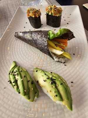 Jutashi Sushi & Café