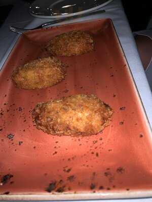 Numi Restaurant & Bar