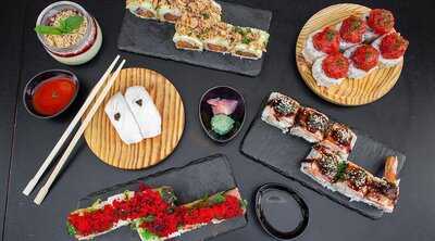 Koi Koi Sushi Y Cócteles