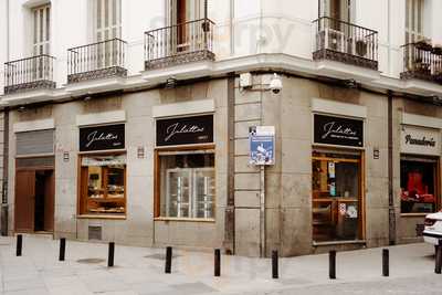 La Hermosita Corredera