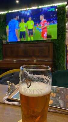 Bulldog Sport Bar & Grill