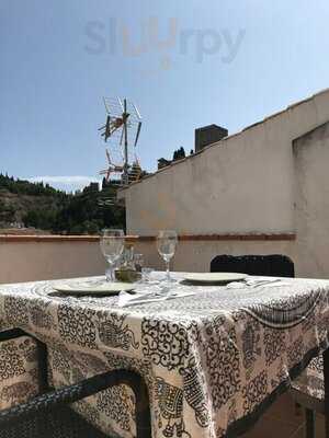 Eatwith: Jesus Y Mariona Of Granada