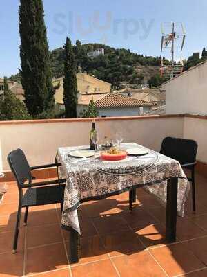 Eatwith: Jesus Y Mariona Of Granada