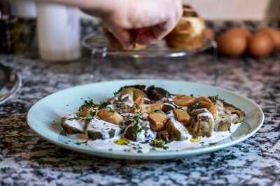 Eatwith: Daniel Of Granada