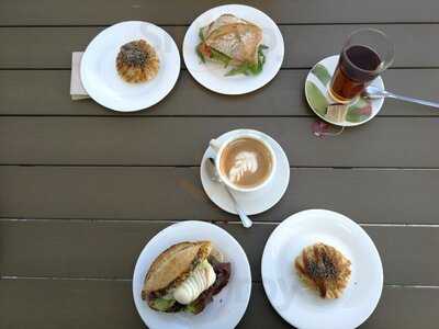 Nybakat Café & Bakery