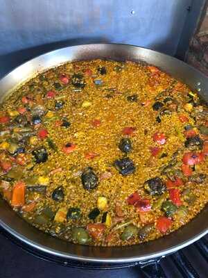 Arrocería Y Brasas Titanium