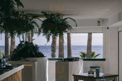 Backstage Food & Drinks