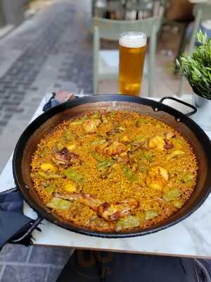 Vedella Arroz Y Aarbón