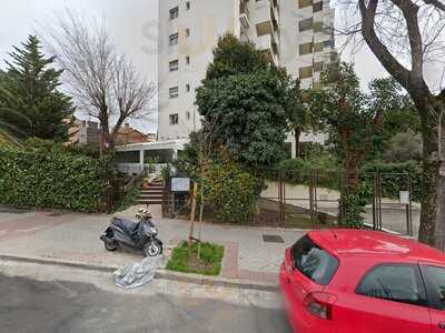 Tsukiji Sushi Bar Street Mother Antonia Paris