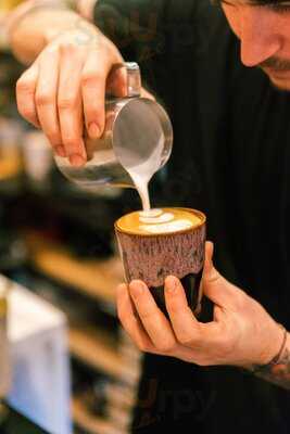 Paradero Coffee & Brunch