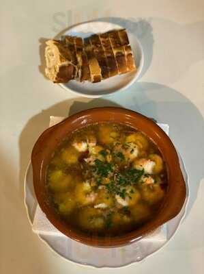 El Paraiso Snack Bar