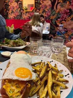 Showroom Fashion Food