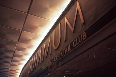 Summum Exclusive Cocktail Club
