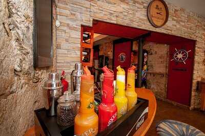 La Cubierta Bar De Copas