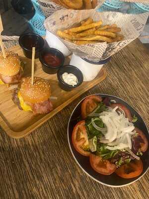 The Grand Cafe, Coffee & Burger