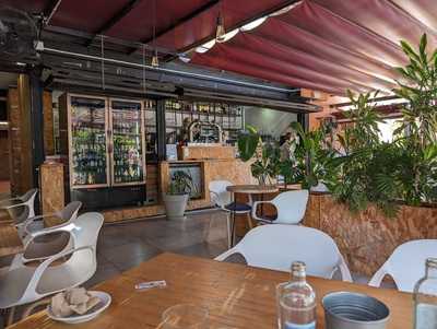 The Grand Cafe, Coffee & Burger