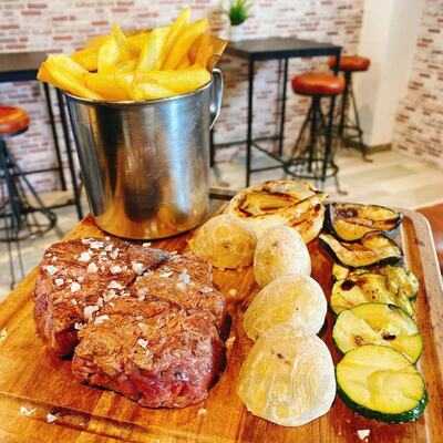 Oliva 3 Food & Drinks Terrace