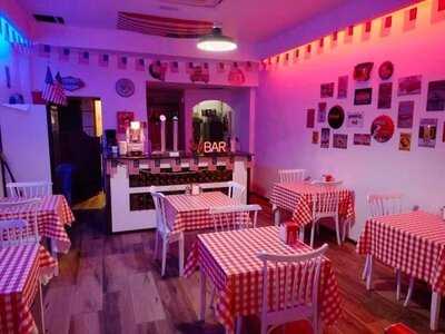 Sticky Fingers American Diner