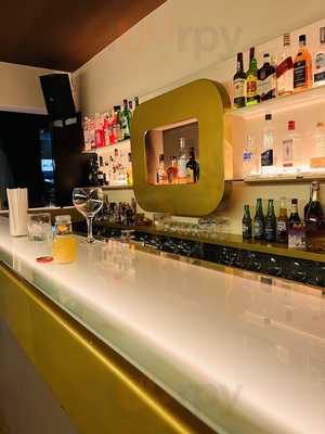 Museum Bar (by Toni Peret)