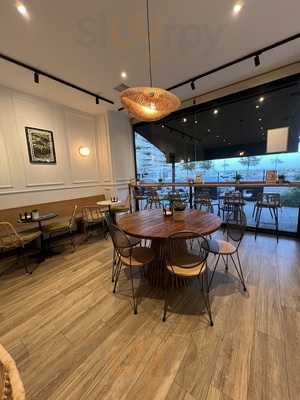 La Hermosita Valdebebas