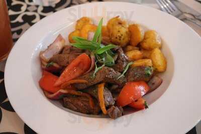 Artesana Cocina Peruana