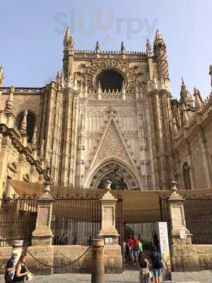 Bolas - Heladería Y Pastelería