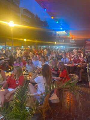 Summers Food & Lounge