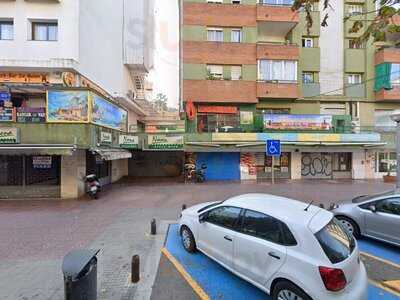 Summers Food & Lounge