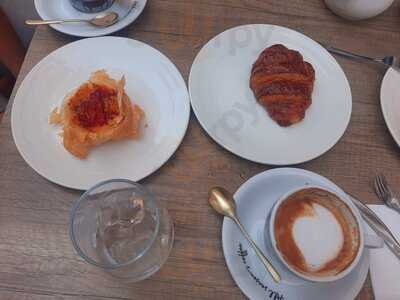 Alessandro Maino Restaurant