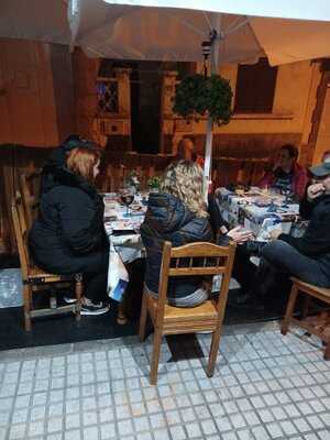 Bodegón Los Pescaitos