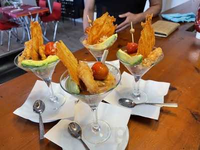 John G.v. Cafe-bar Restaurante