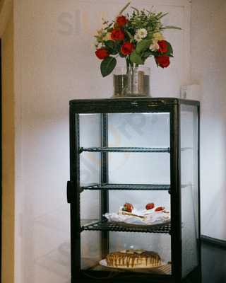 El Mirro Food & Drinks