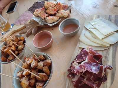 Loumari Restaurant Bar