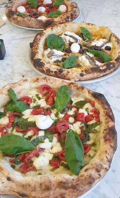 Pizzería La Favorita