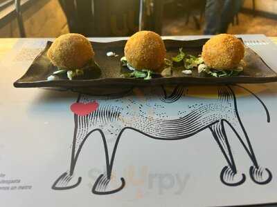 Famous Italian Fusion Pizza & Bistrot